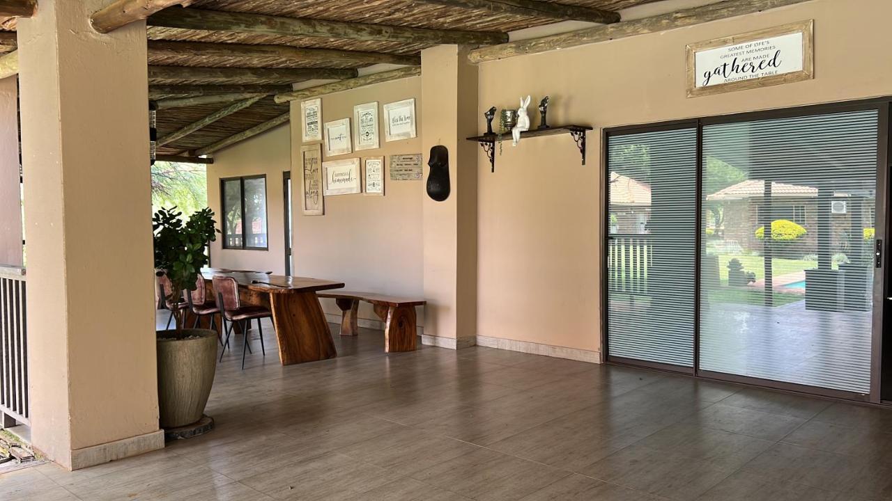 Thabazimbi Country Lodge Екстер'єр фото