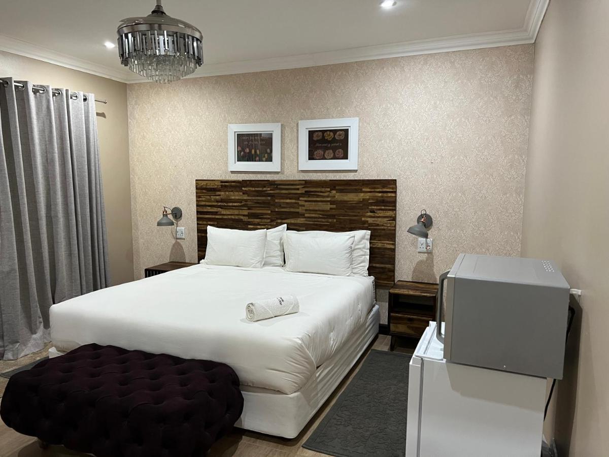 Thabazimbi Country Lodge Екстер'єр фото