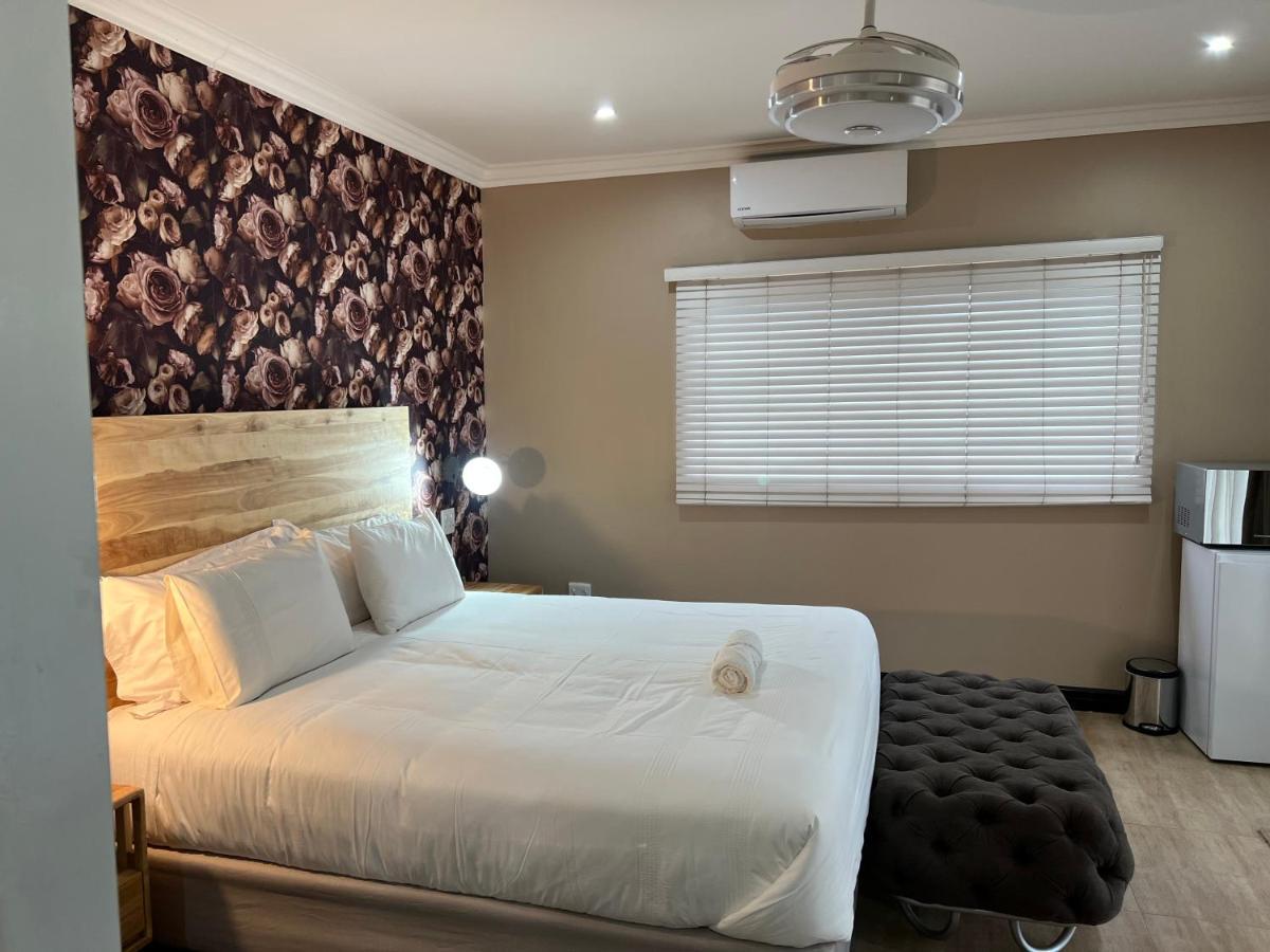 Thabazimbi Country Lodge Екстер'єр фото