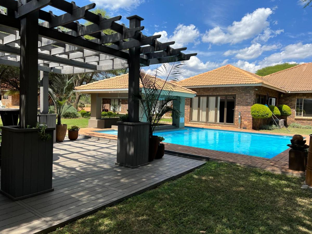 Thabazimbi Country Lodge Екстер'єр фото