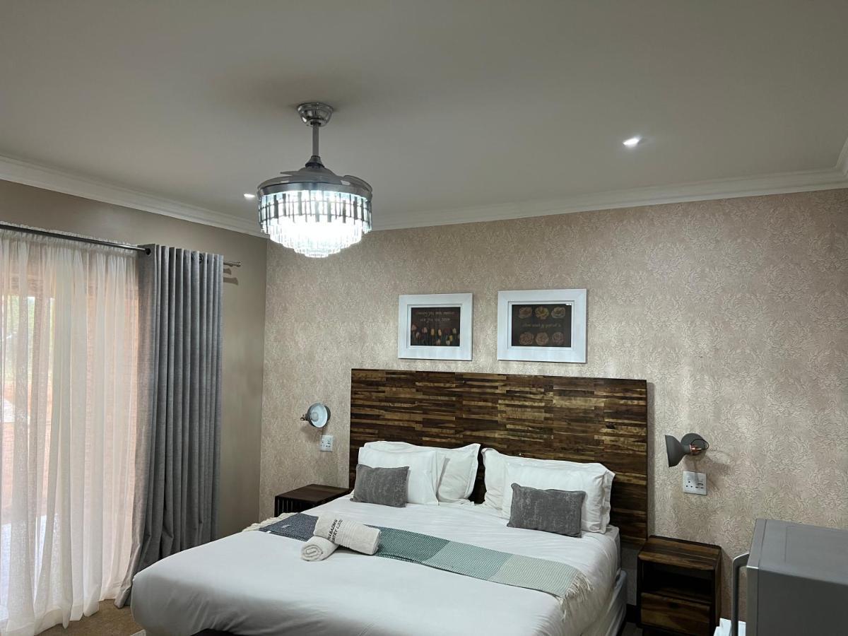 Thabazimbi Country Lodge Екстер'єр фото